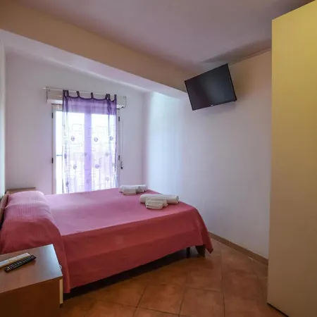 1 Bedroom Amazing In Palmi