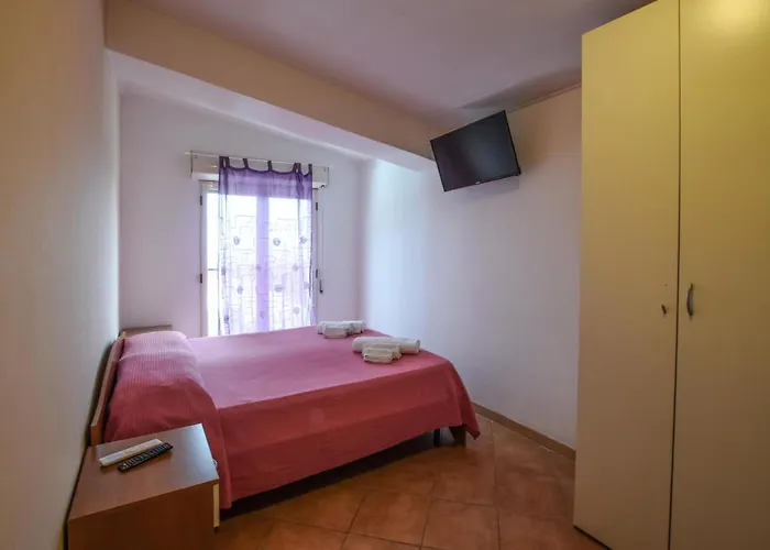 1 Bedroom Amazing In Palmi